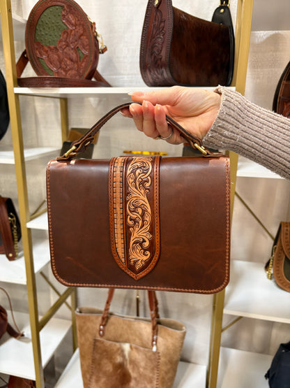 The Artesia - Caramel Tricolor Scrollwork